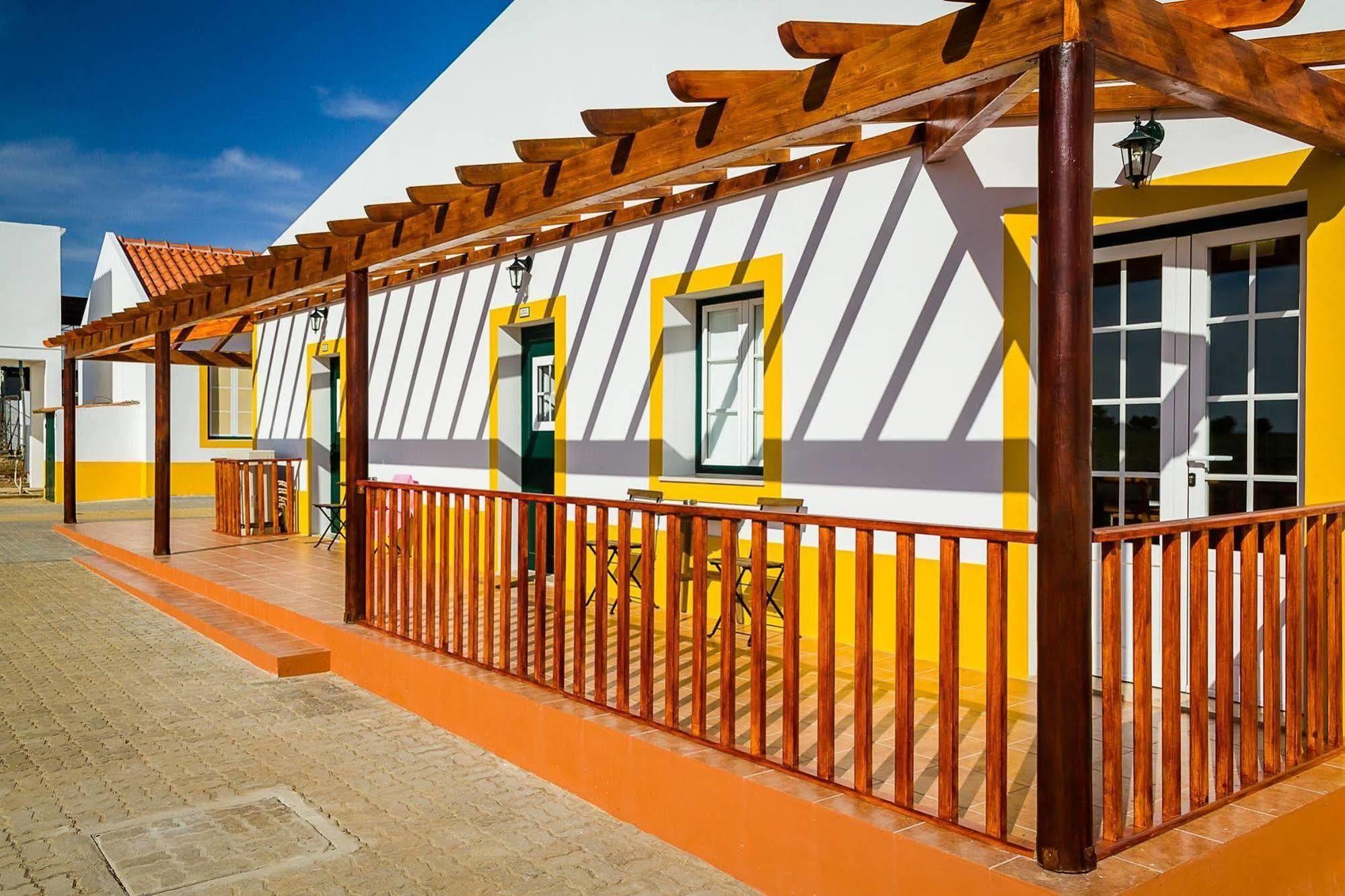 Hostal Agro-Turismo Do Roxo Ervidel Exterior foto